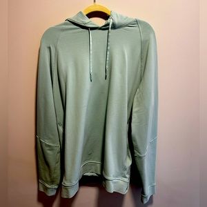 Excellent Condition Lululemon XL Men’s Sweatshirt